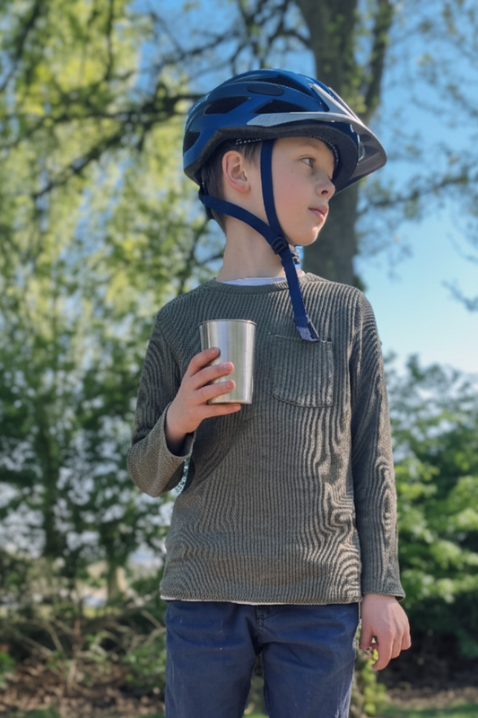 Der Becher riecht komisch – obwohl er sauber ist. Woran liegt das?